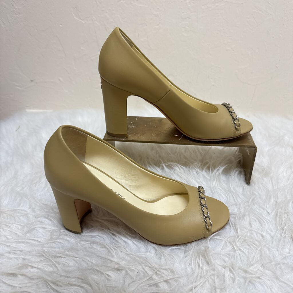 Calfskin With Chain