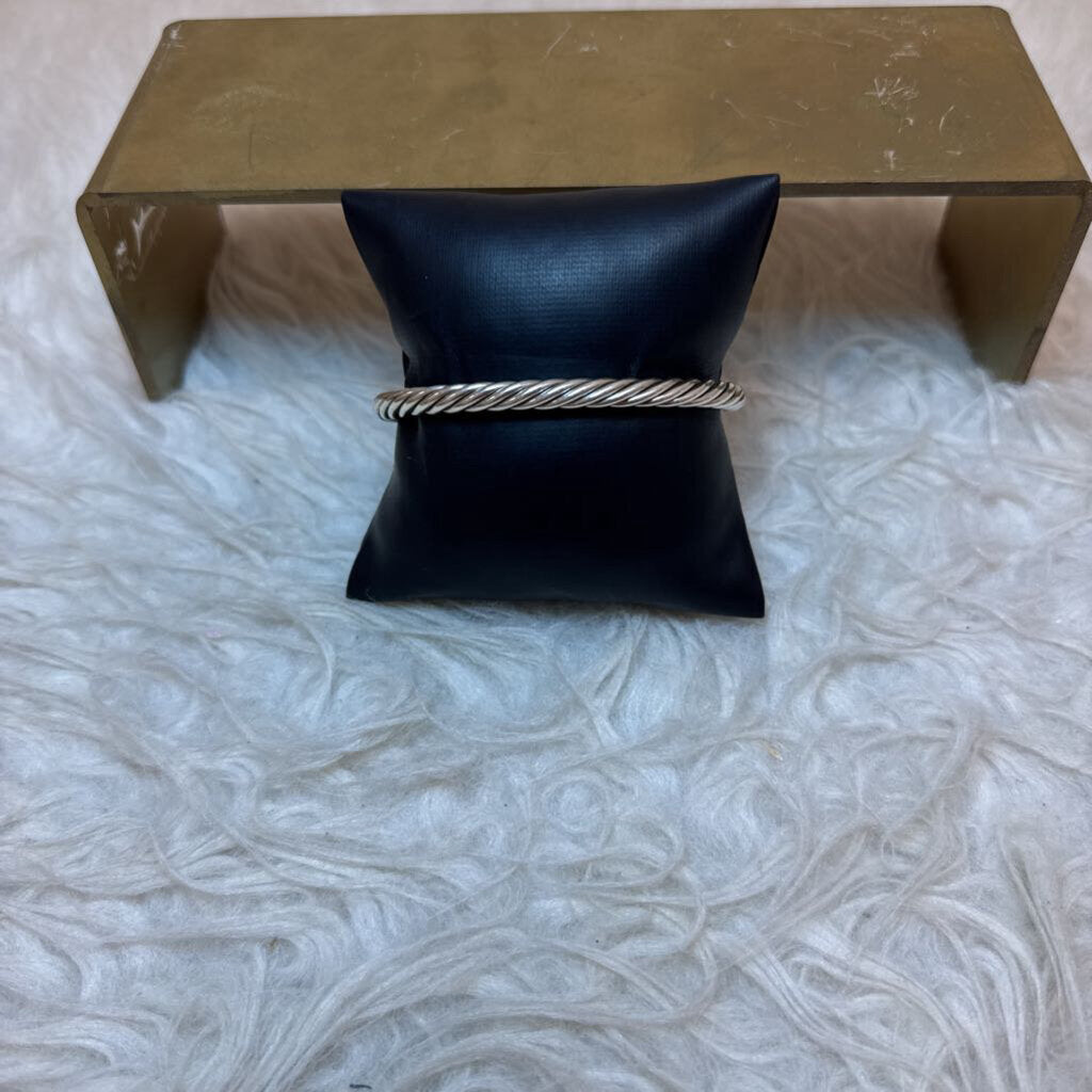 Cable Cuff