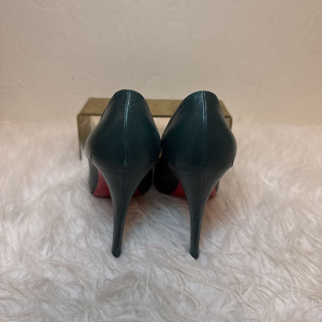 Dark Green Criss/Cross Leather Design