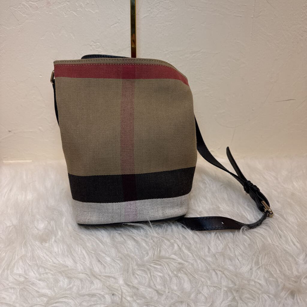 Small Ashby Tassel Bucket Bag House Check