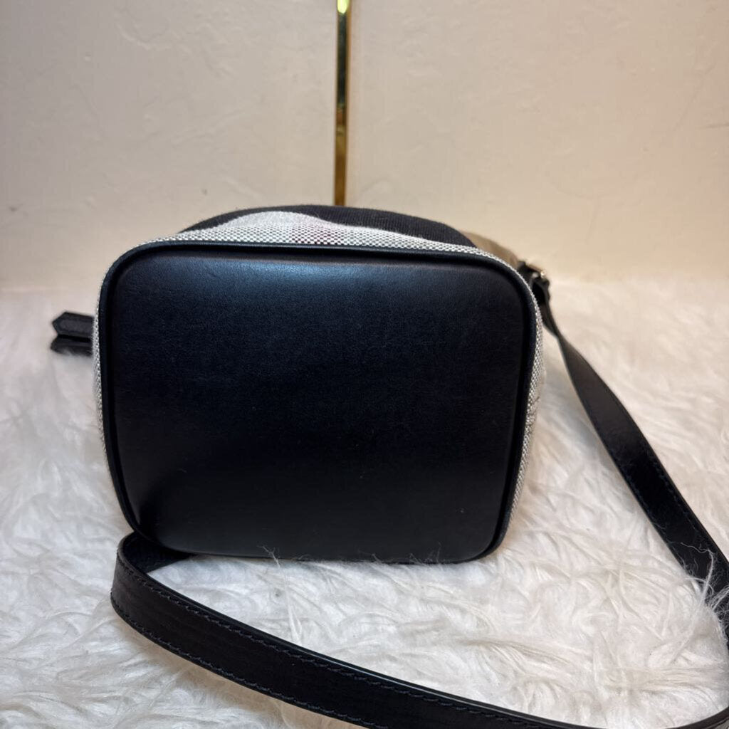 Small Ashby Tassel Bucket Bag House Check