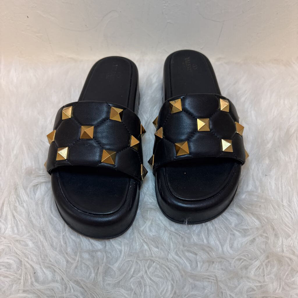 Studded Platform Slide Sandals