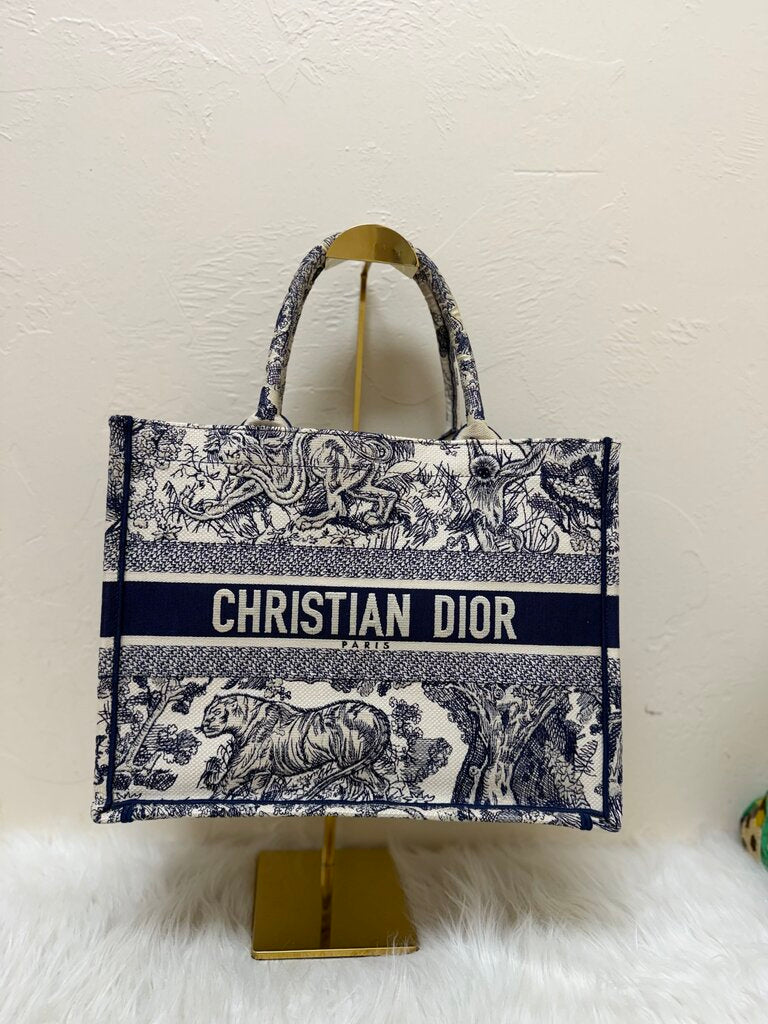 Medium Book Tote (w/box & dust bag)