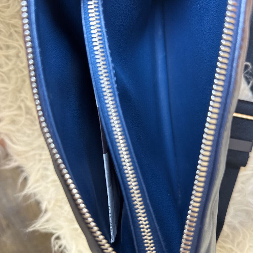 Coussin Messenger Bag