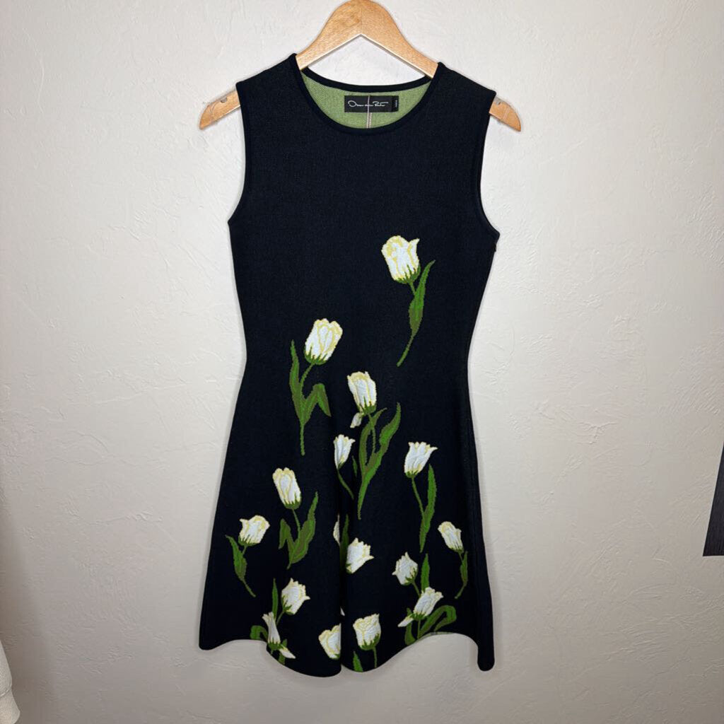 Knit Dress with Tulip Jacquard Pattern