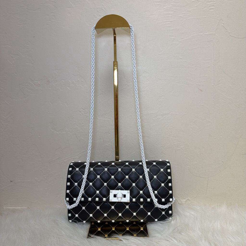 Black Rockstud Spike