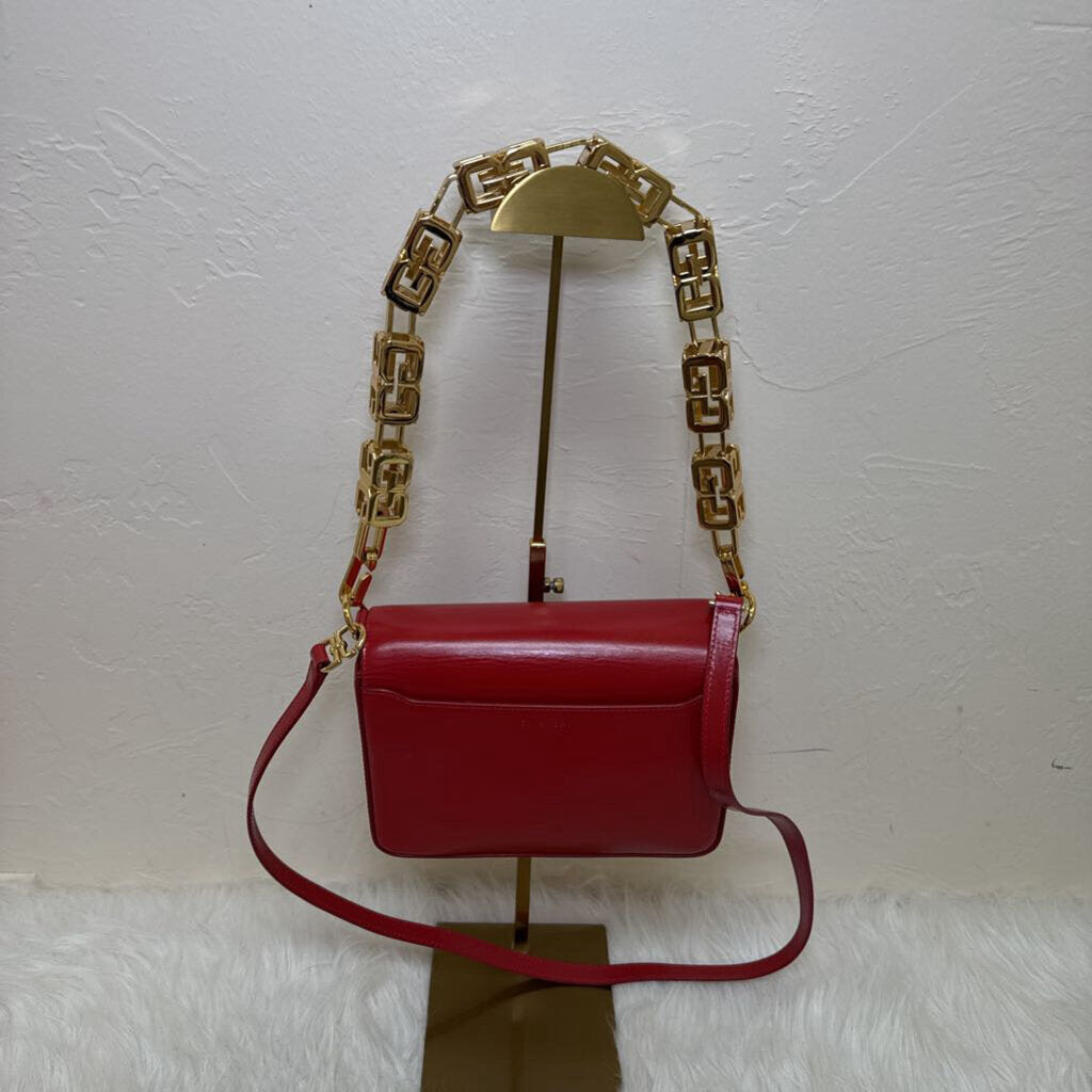 4G Cube Chain Shoulder Bag