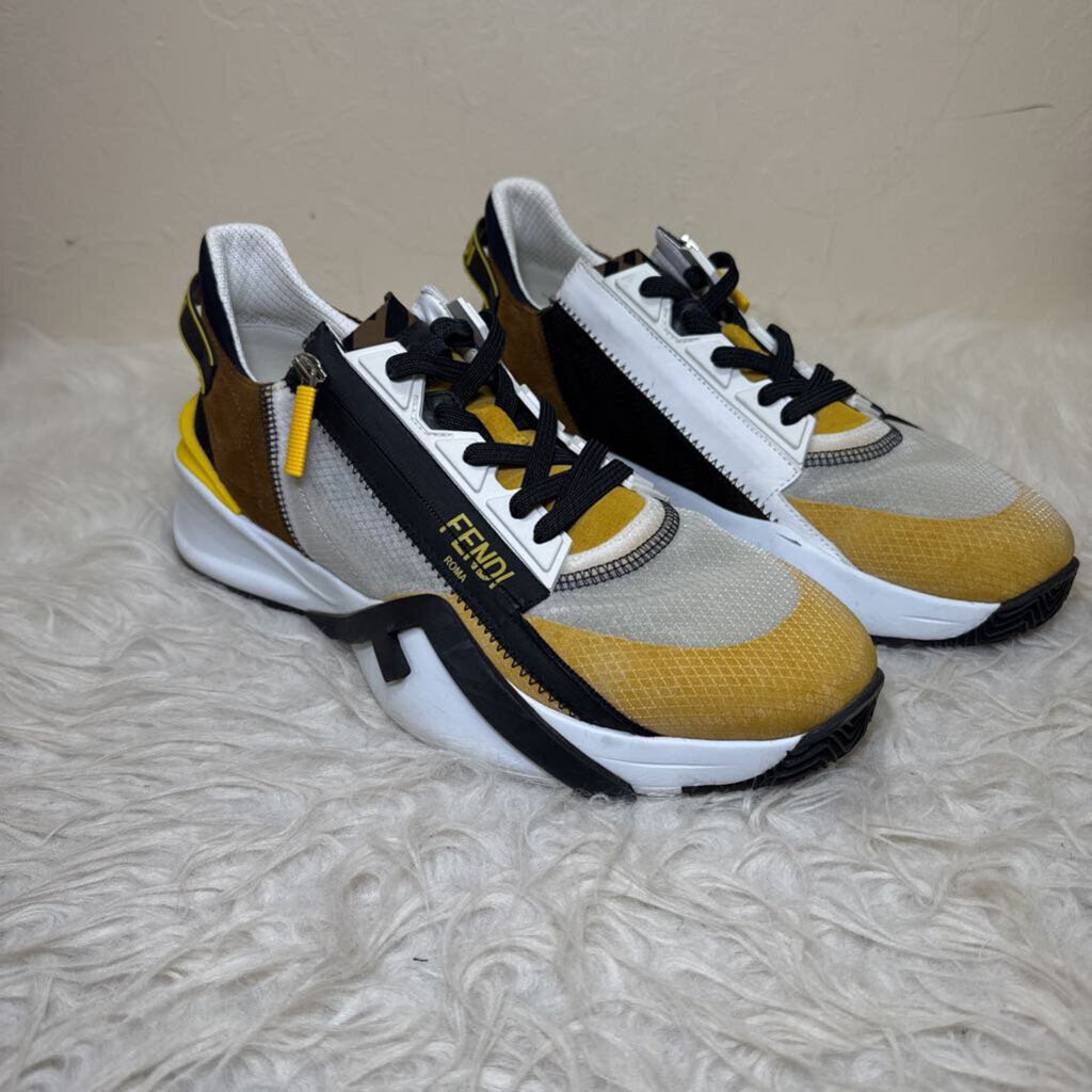 Flow Sneakers