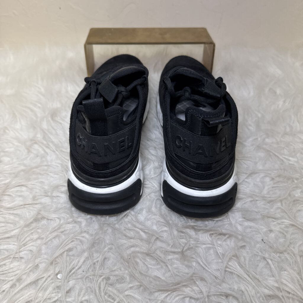 Interlocking CC Logo Velvet Suede Platform Trainers