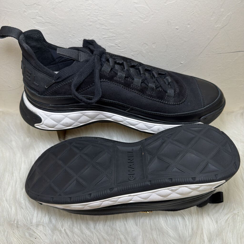 Interlocking CC Logo Velvet Suede Platform Trainers