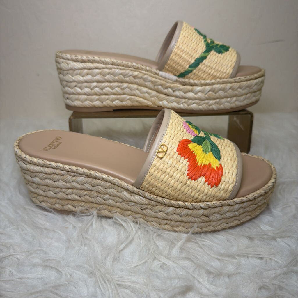 Floral embroidered wedge espadrille