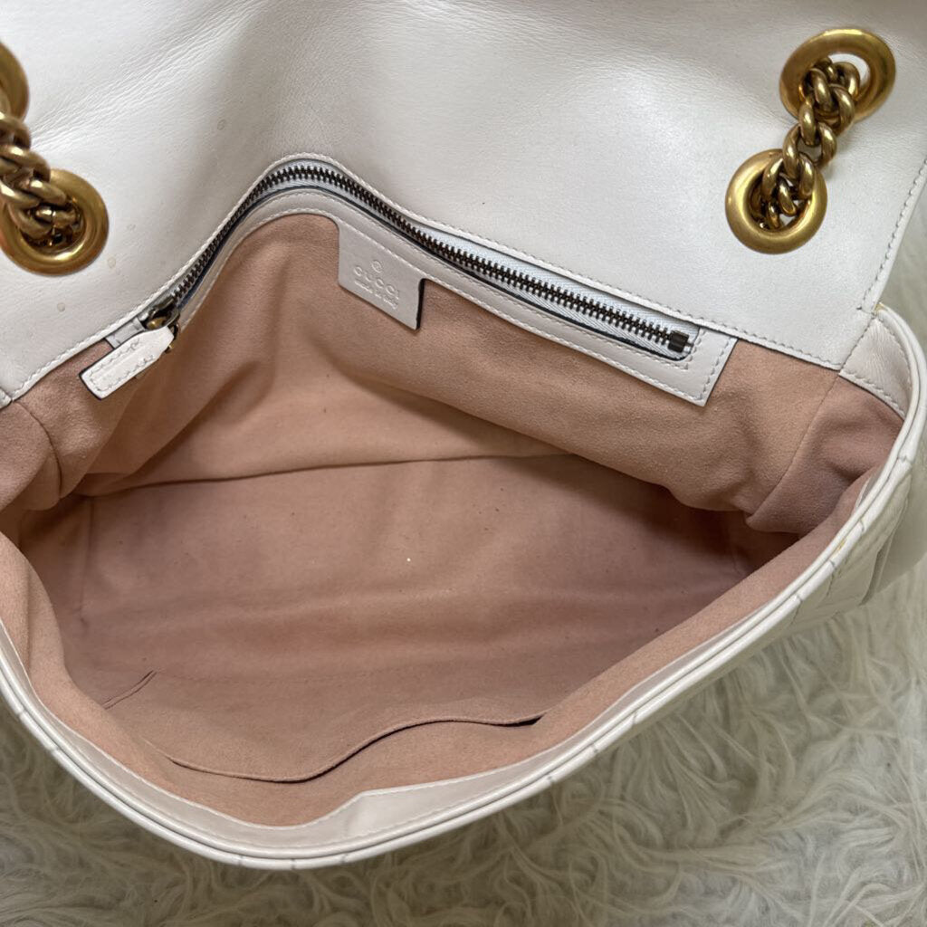 GG Marmont Medium Studded