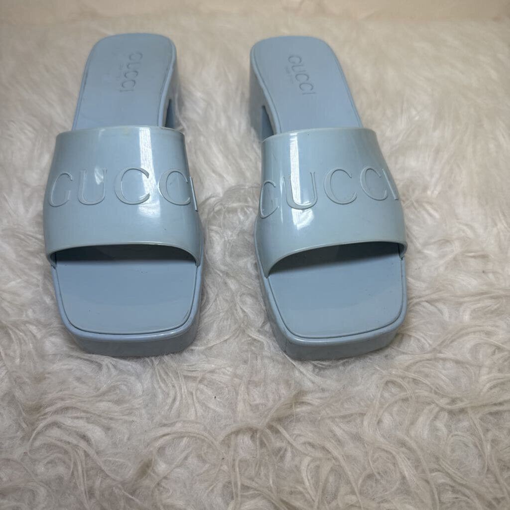 Rubber platform slides