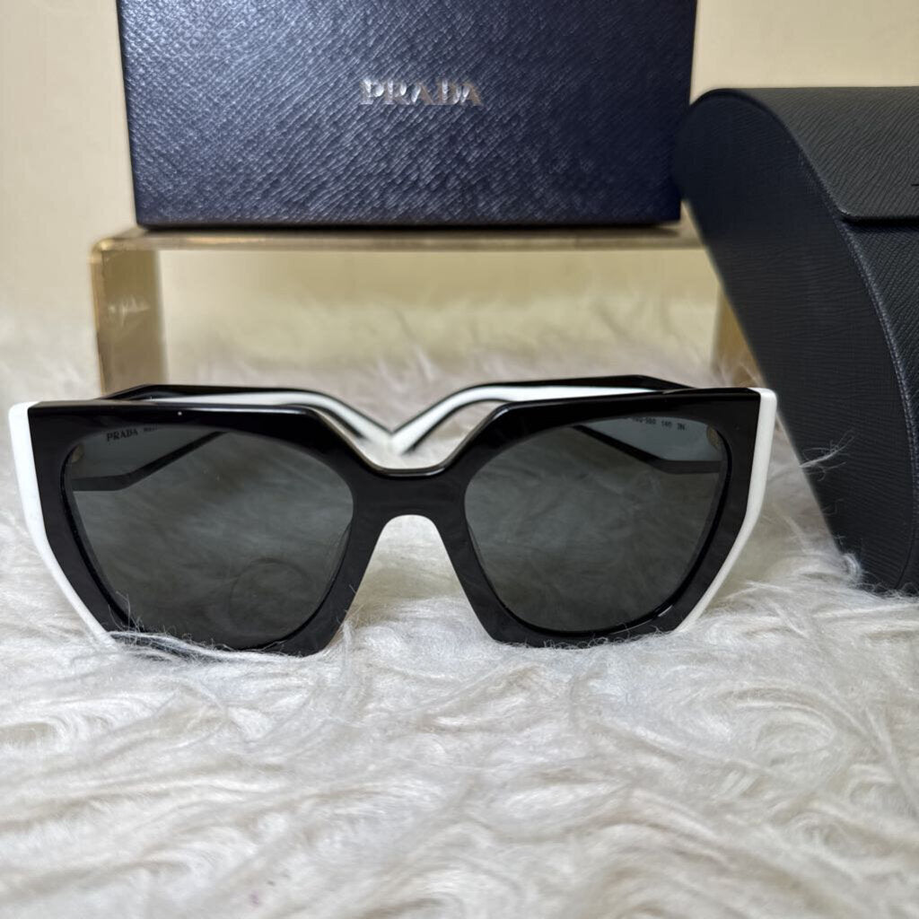 Black & White Sunglasses w/Logo