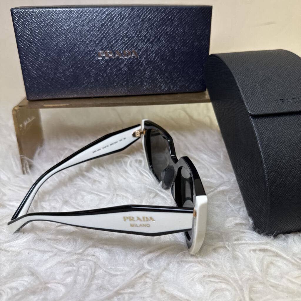 Black & White Sunglasses w/Logo