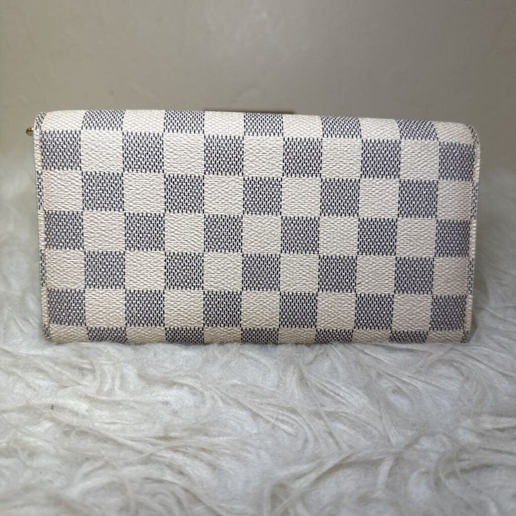 Damier Azur Sarah Wallet