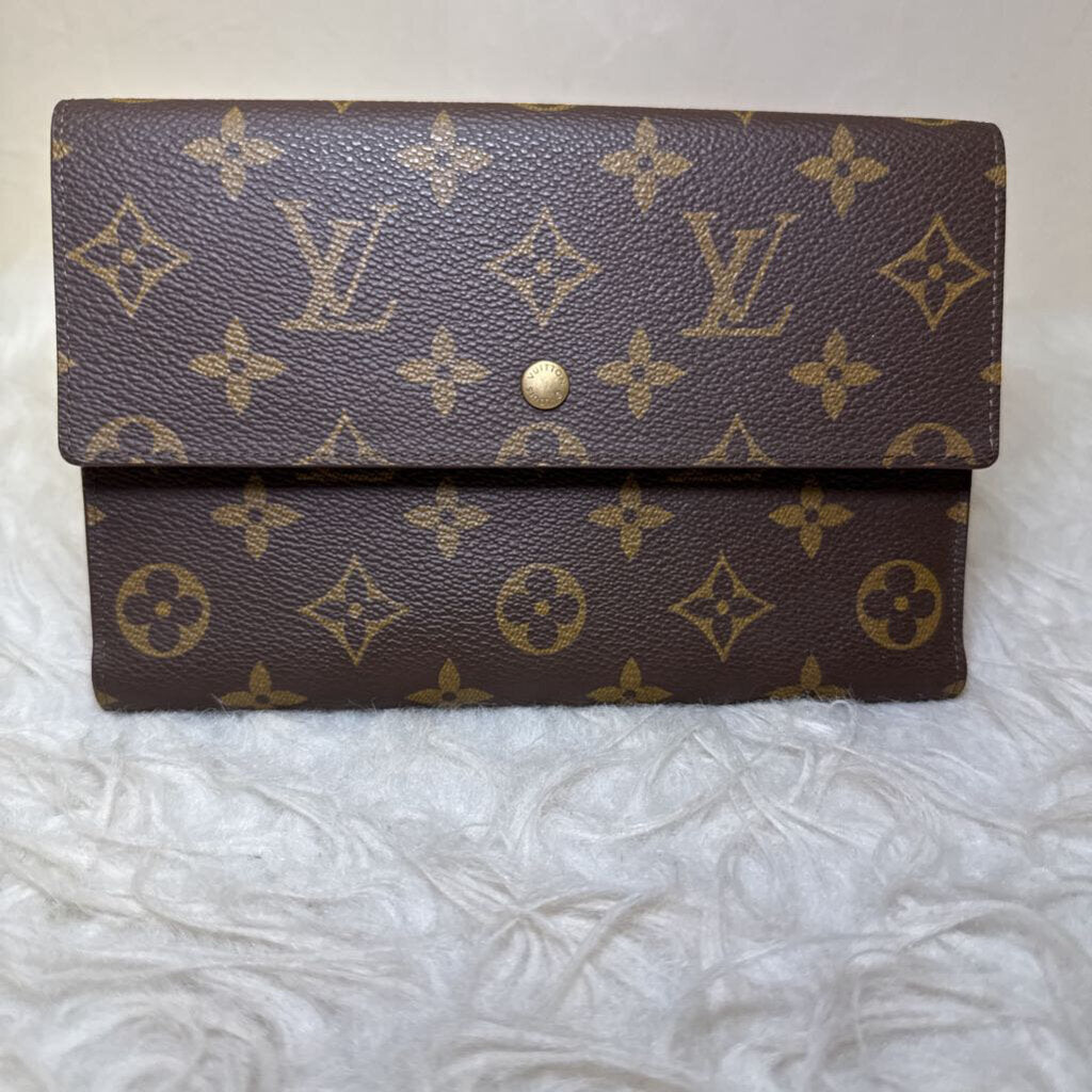 Monogram Porte-Tresor International Wallet