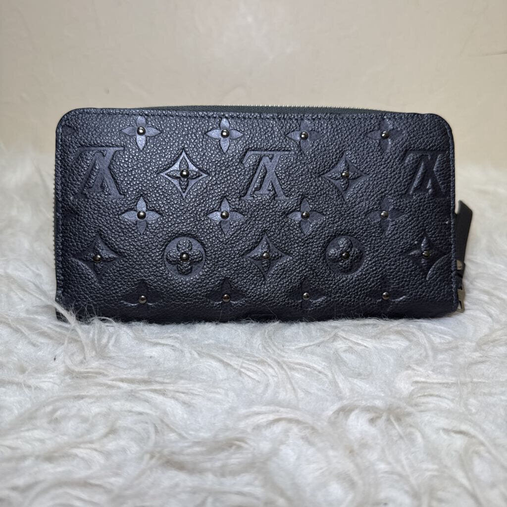 Empreinte Studded Zippy Wallet