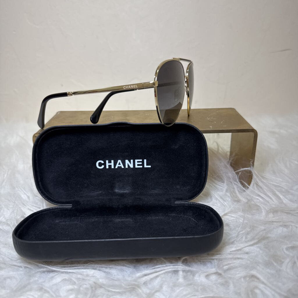 Pilot Sunglasses