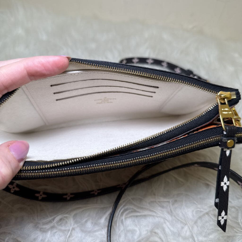 Giant Crafty Double Zip Pochette