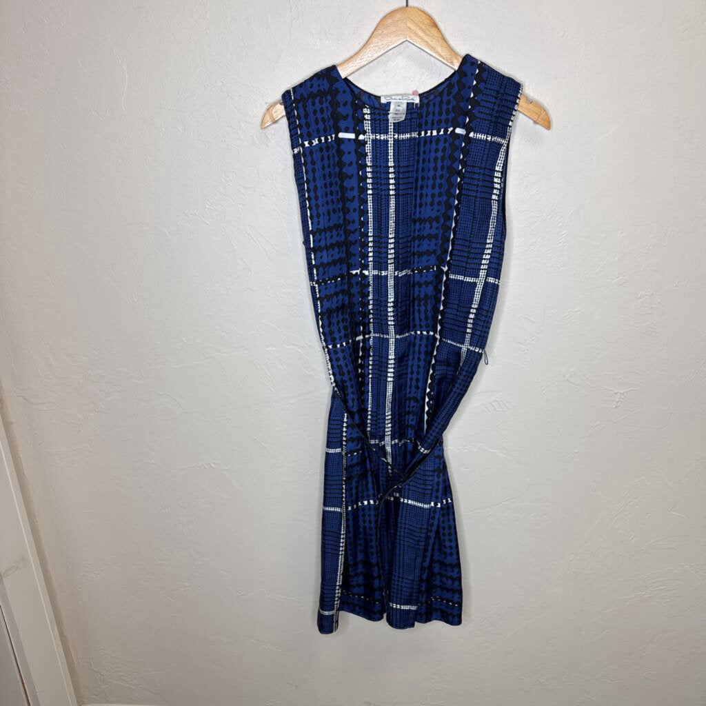 Pleated Geometric Print Sleeveless Dress w/ Belt