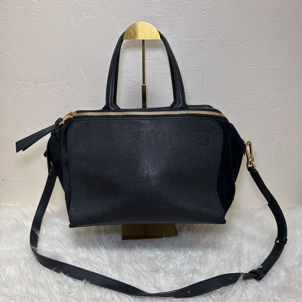 Black Leather Handbag with Gold Zipper