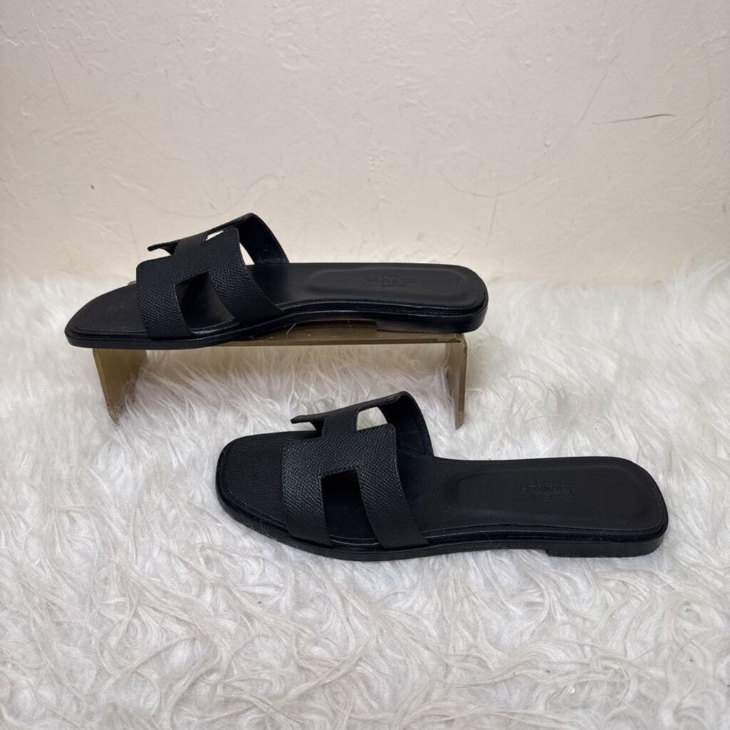 Leather Oran Sandal w/ H Strap