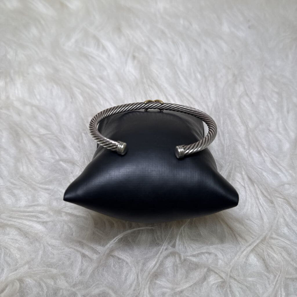 Two-Tone X Classic Cable Station Bracelet
