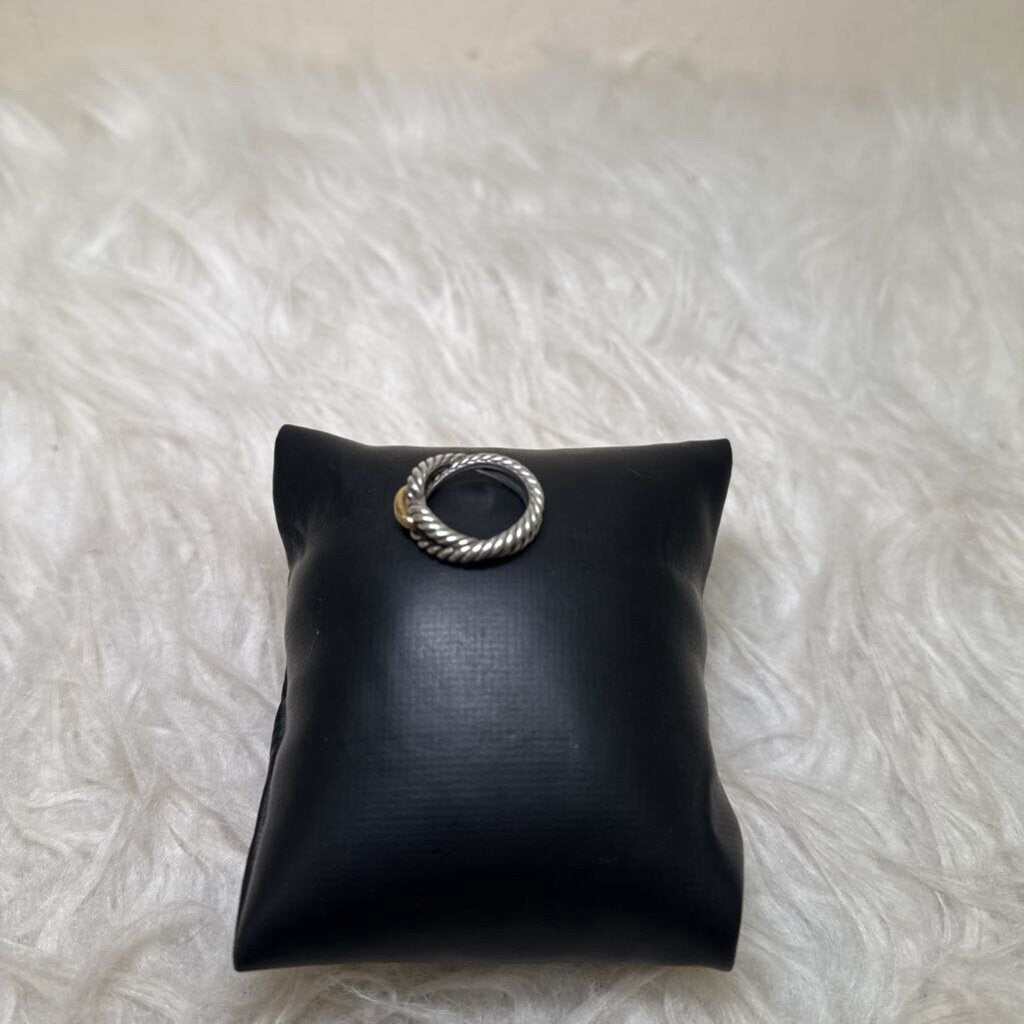 Two Tone Cable Loop Band Ring
