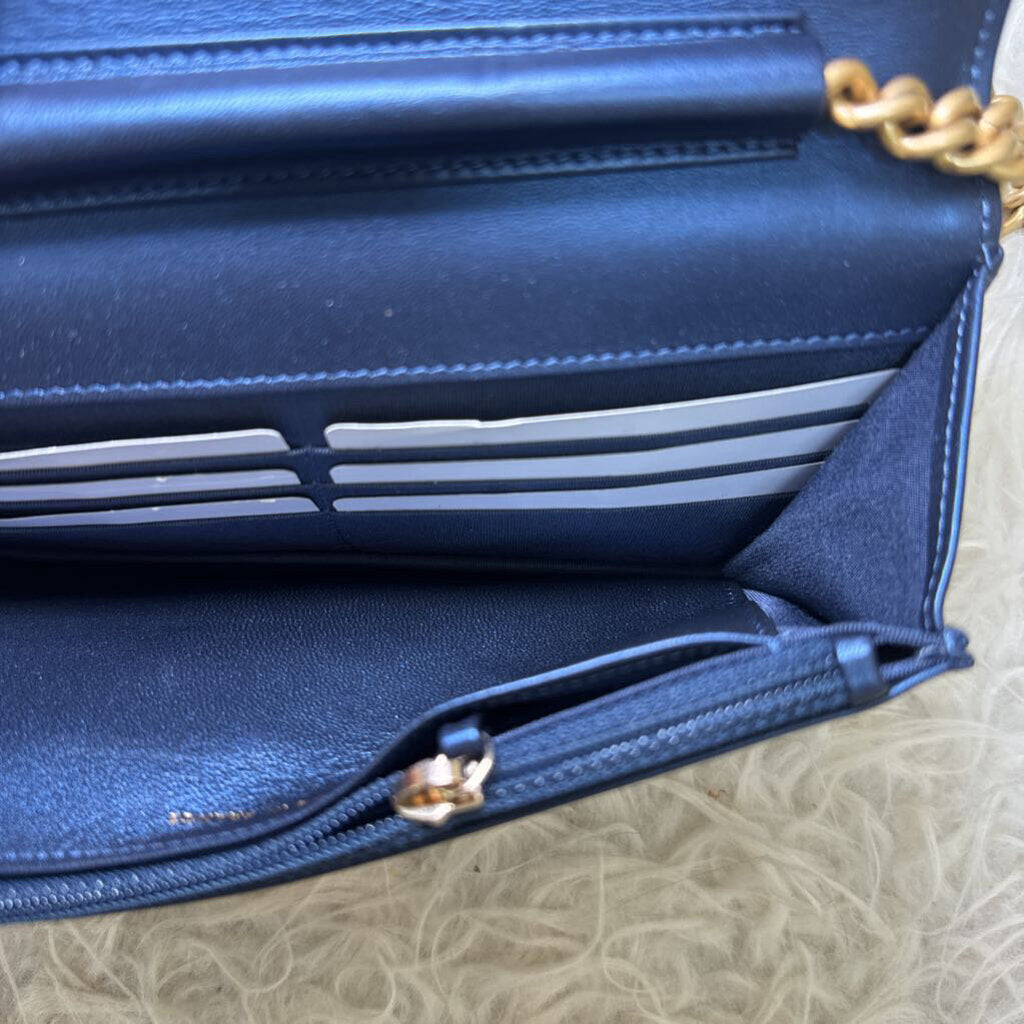 Boy Wallet on Chain