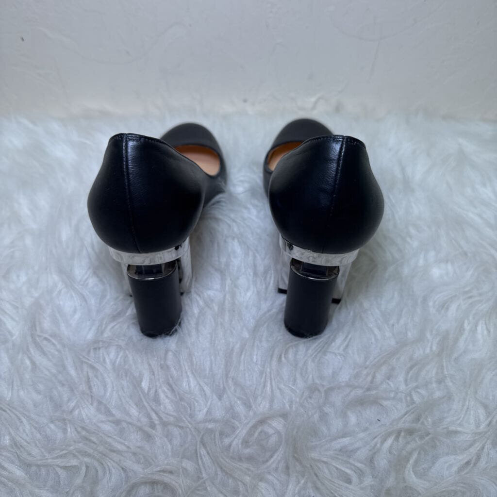 Geleutoruni Black Levitating Pumps