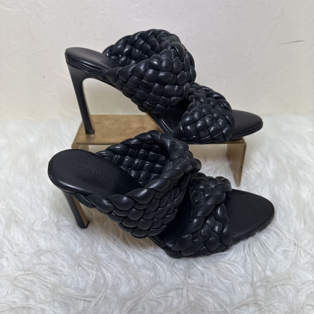 Intrecciato Weave Leather Slides