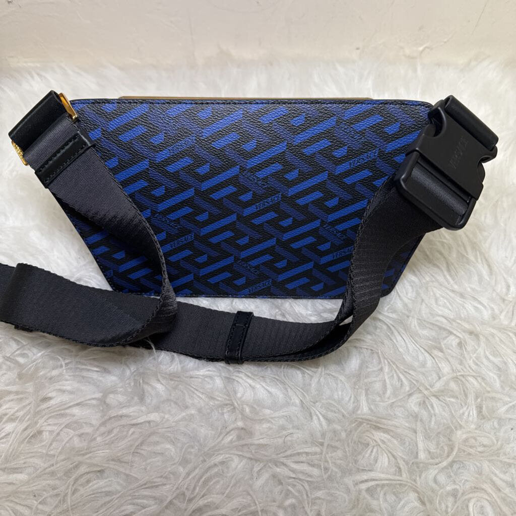 Geometric La Greca Pattern Belt Bag