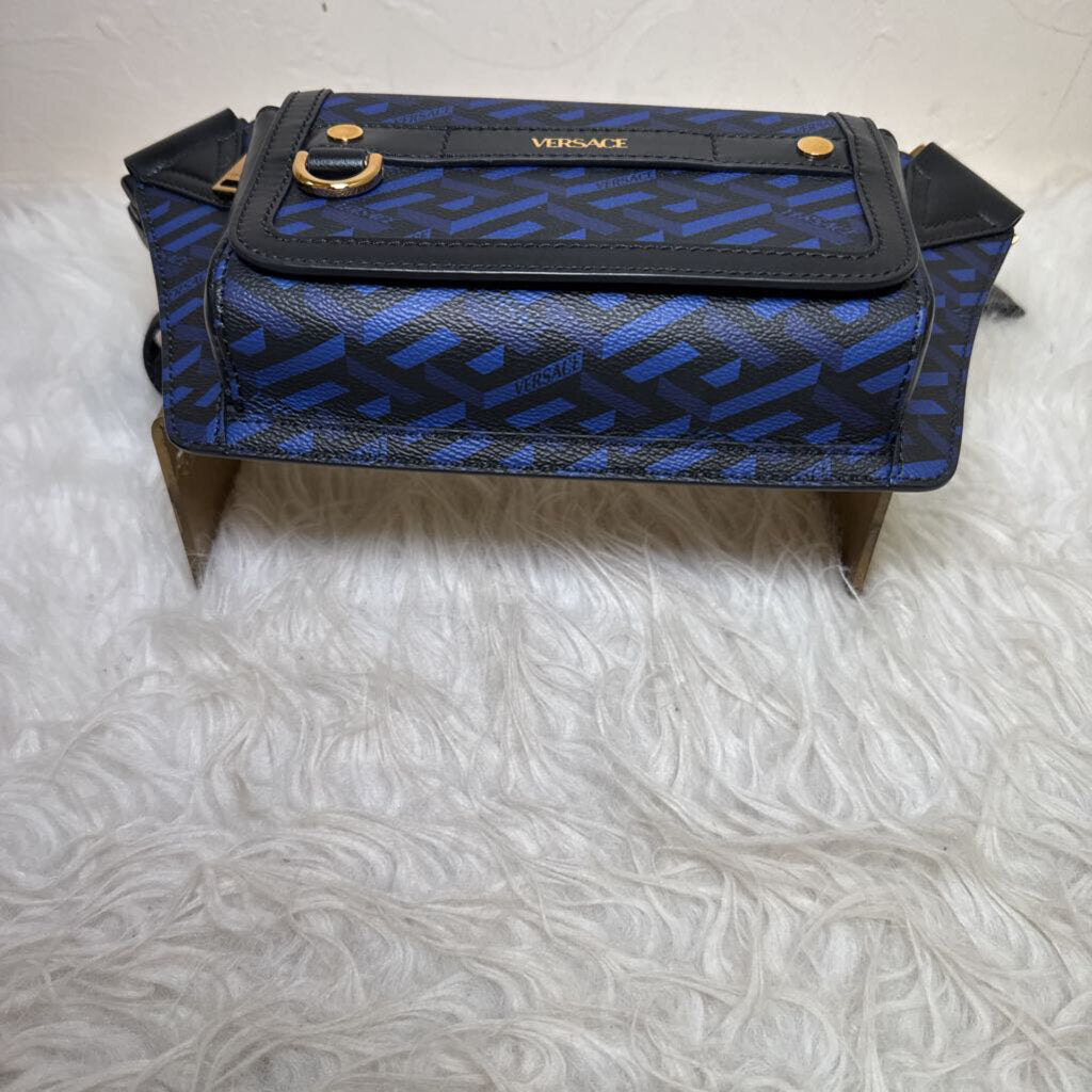 Geometric La Greca Pattern Belt Bag