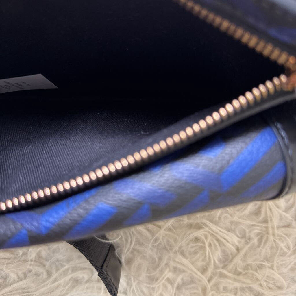 Geometric La Greca Pattern Belt Bag
