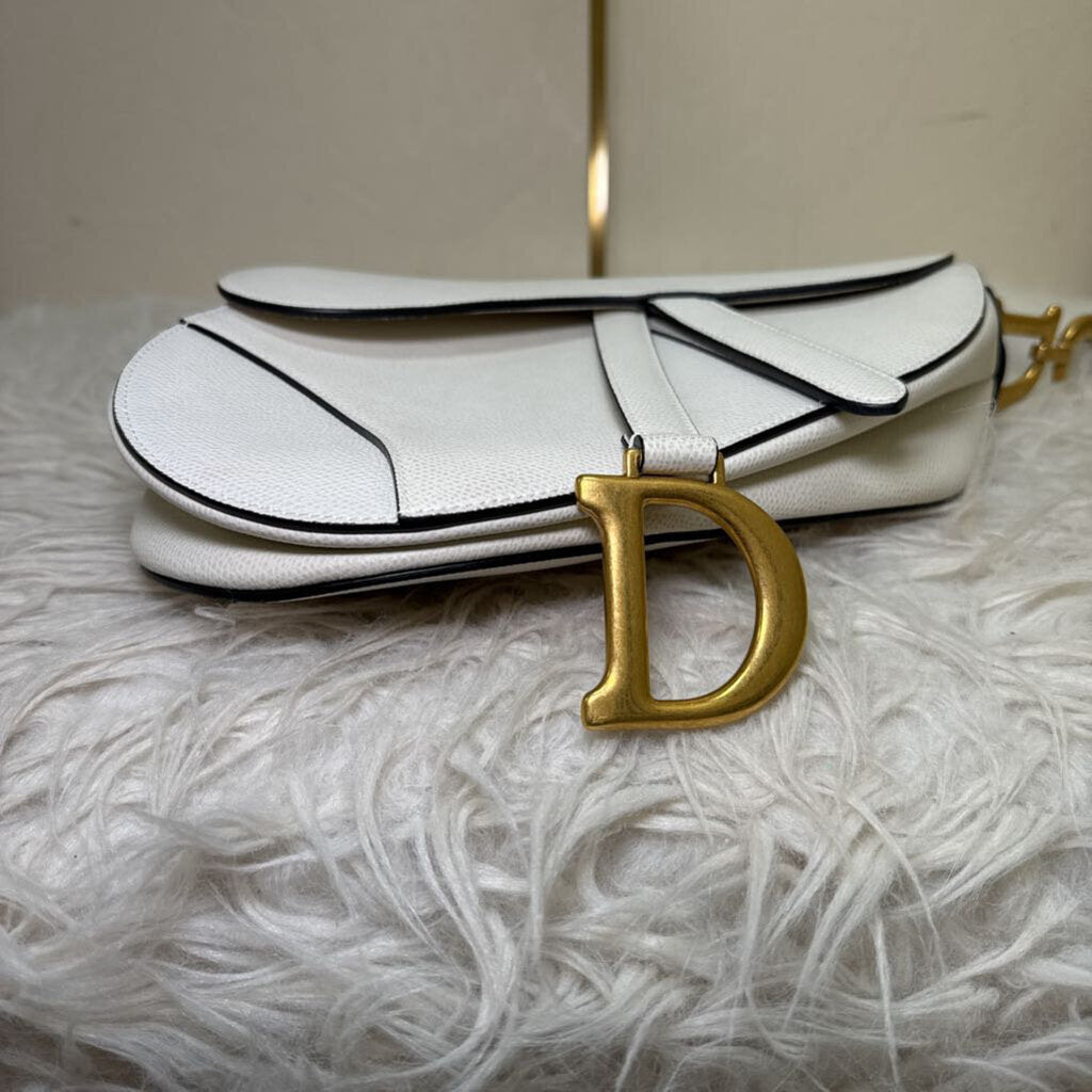 Saddle Bag in Grained Calfskin Leather