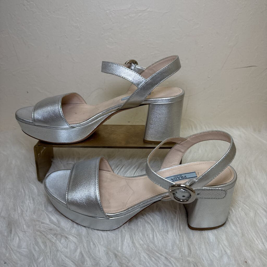 Leather Platform Sandals w/ Block Heal